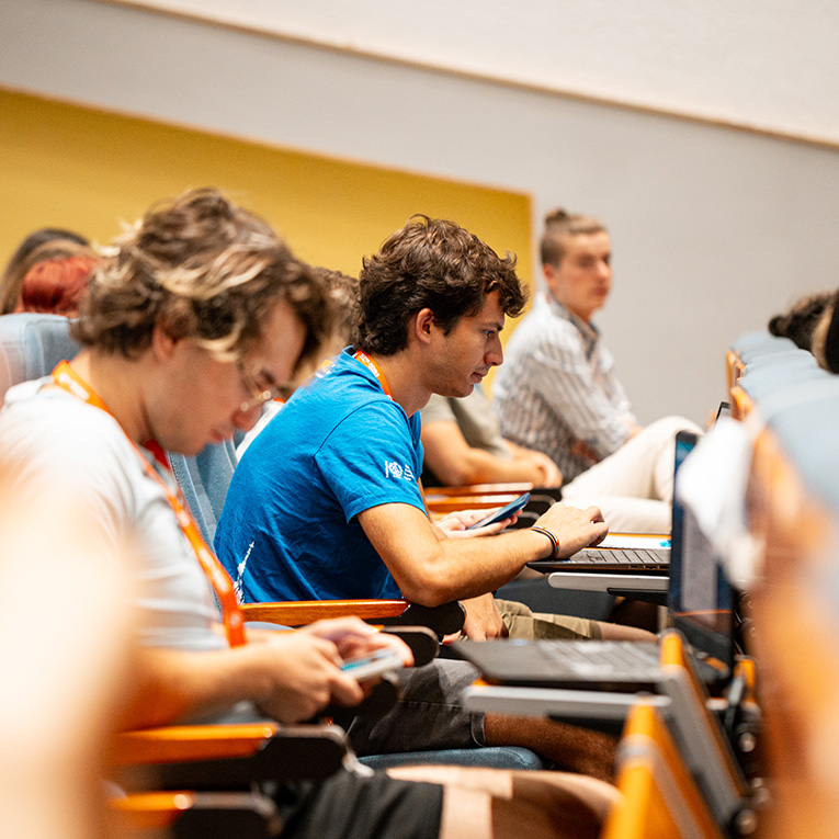 F4ulf G. Maisneris Leqcia Kampussi