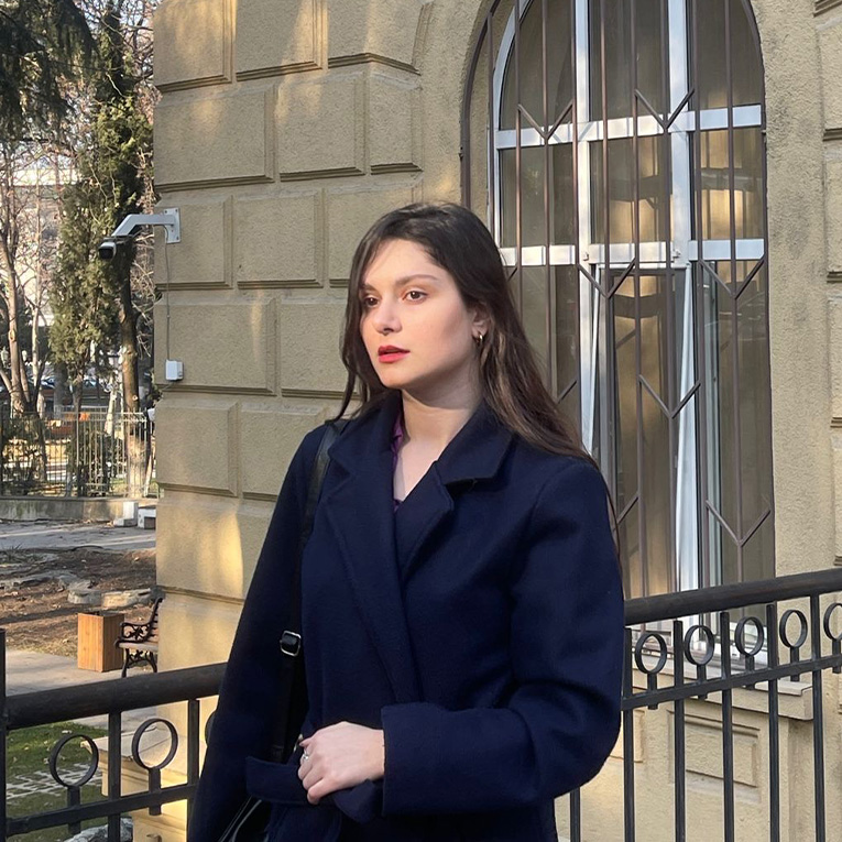 Ანა Მუკბანიანი